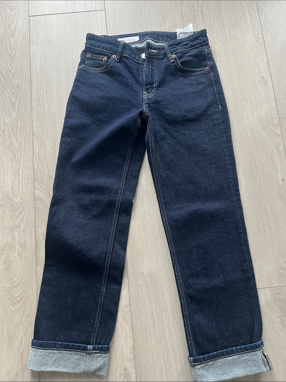 Zara women’s TRF low waist cuffed slim fit Jeans (like brand new)